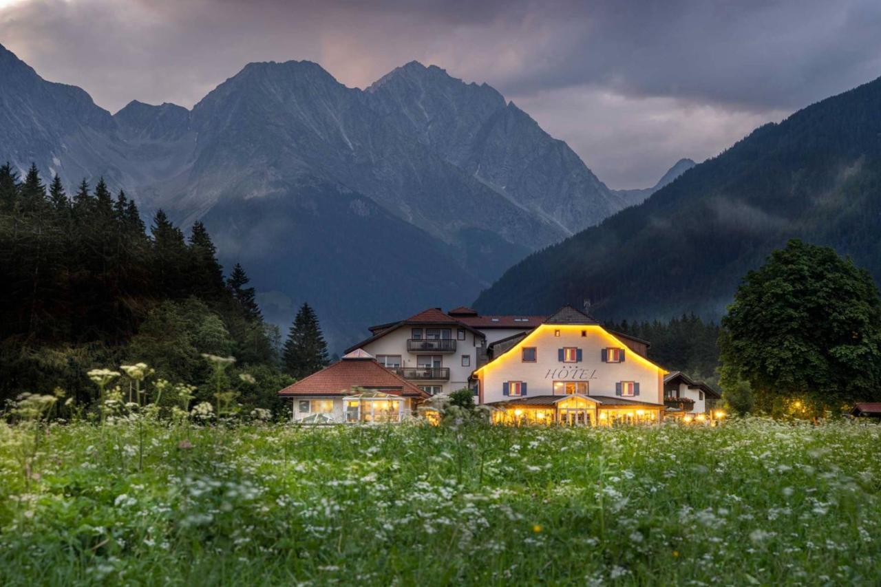 Hotel Bad Salomonsbrunn Anterselva di Mezzo Ngoại thất bức ảnh