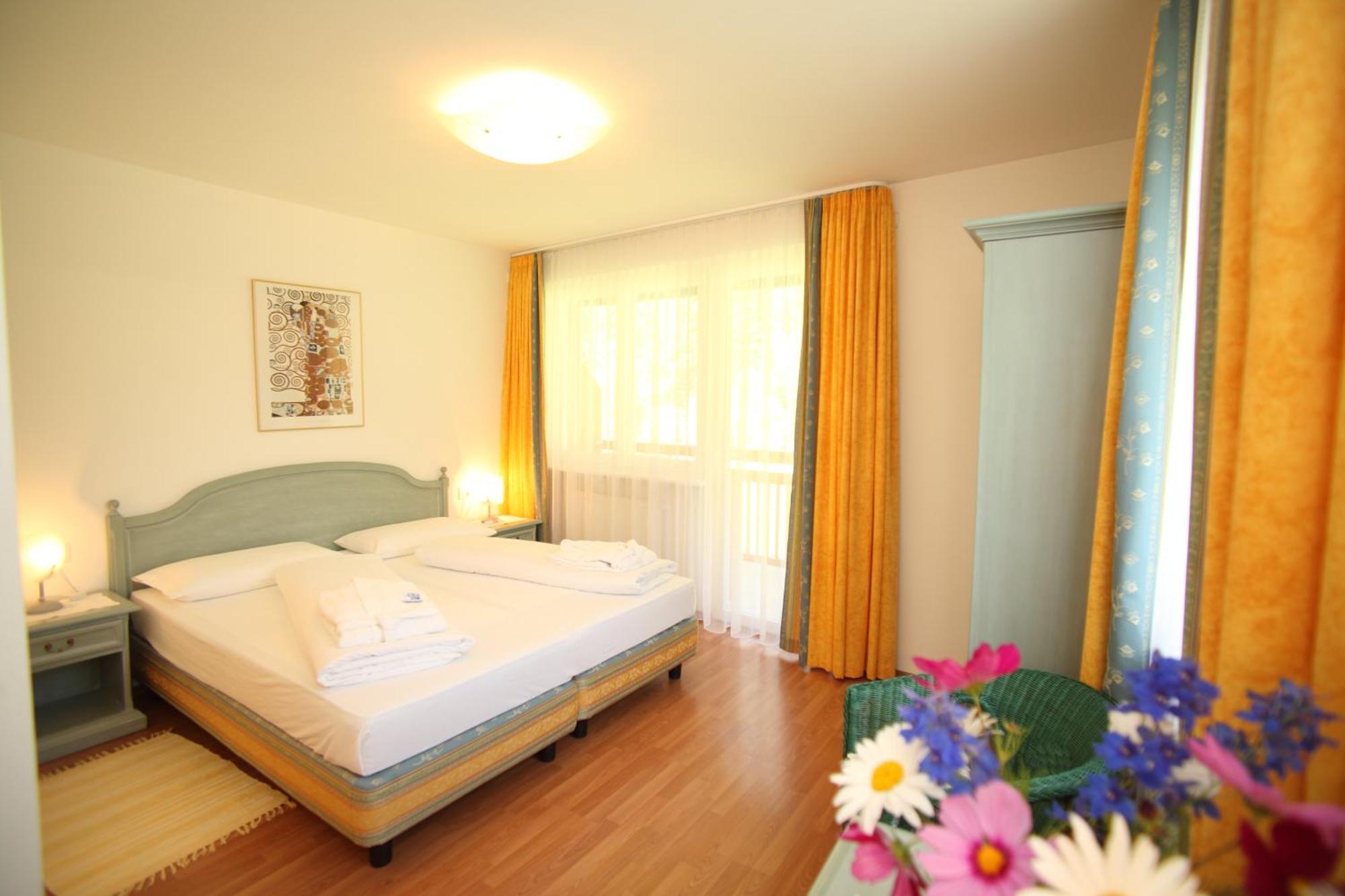 Hotel Bad Salomonsbrunn Anterselva di Mezzo Ngoại thất bức ảnh