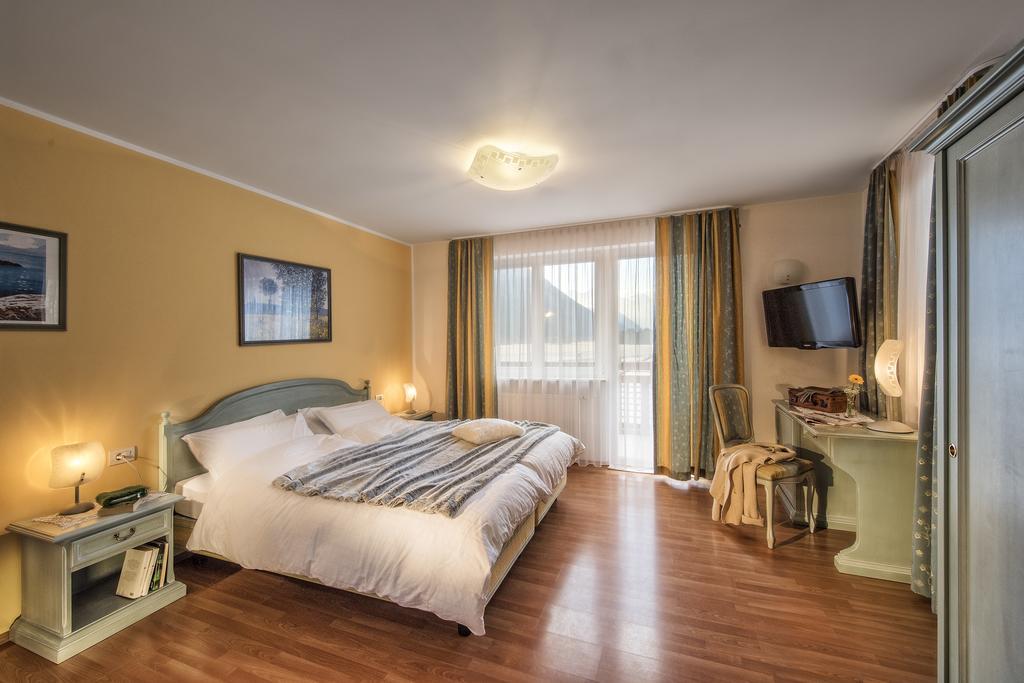 Hotel Bad Salomonsbrunn Anterselva di Mezzo Ngoại thất bức ảnh